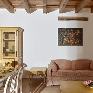 Joivy Charming Apt Centre Of Apartment Como