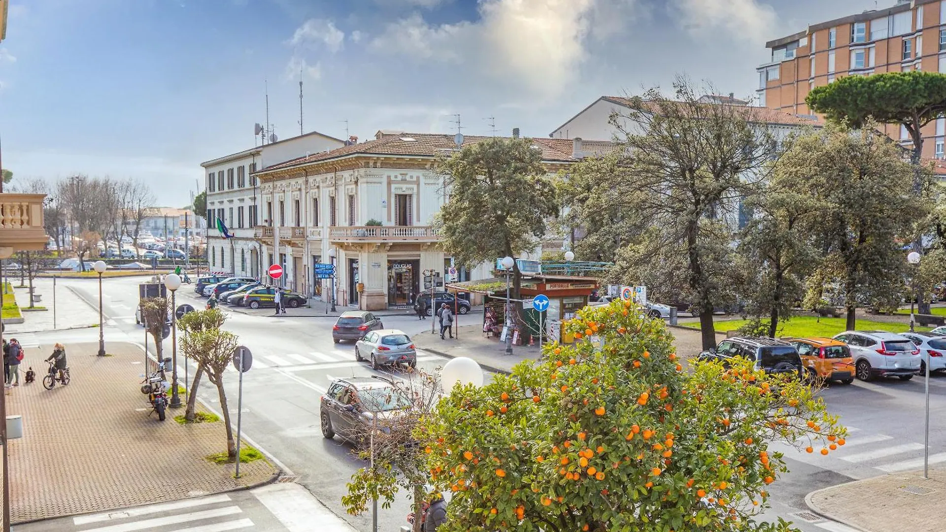 Elena House Apartments فياريجيو إيطاليا